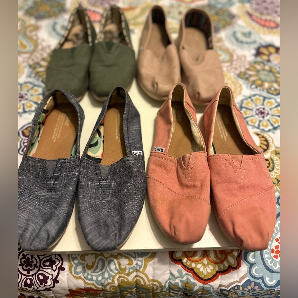 TOMS Slip-On Shoes Collection Sz 8.5 & 9